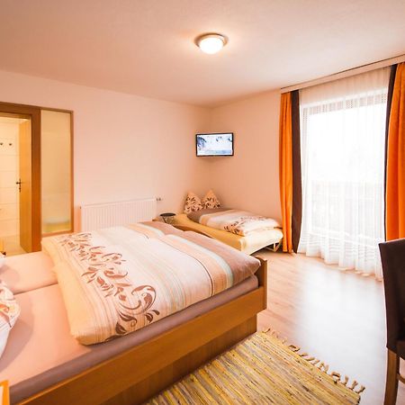Hotel Pension Barbara Sankt Martin am Tennengebirge Zimmer foto