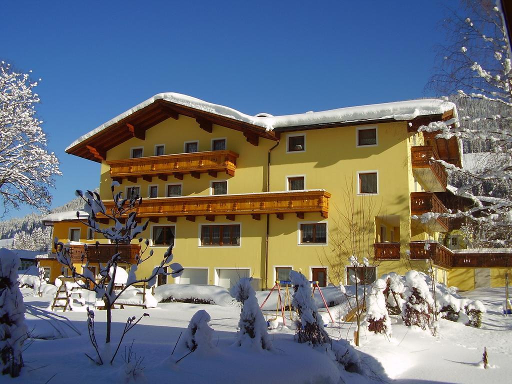 Hotel Pension Barbara Sankt Martin am Tennengebirge Exterior foto